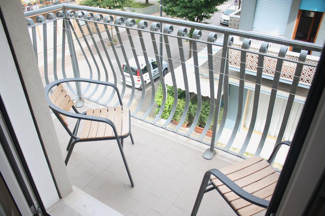 Hotel Helga Caorle Exterior photo