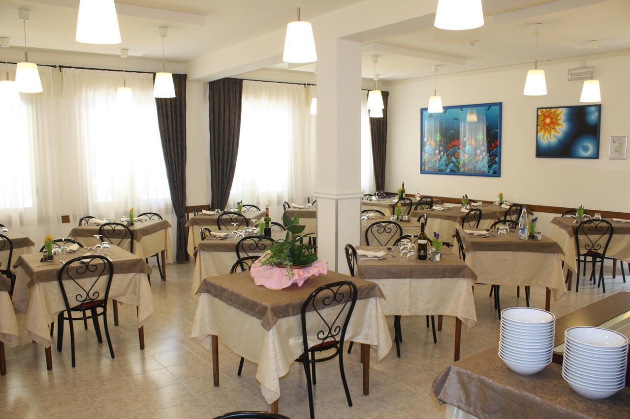 Hotel Helga Caorle Exterior photo